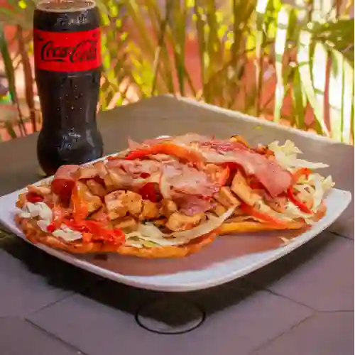 Patacon de Pollo + Coca-cola 250 ml
