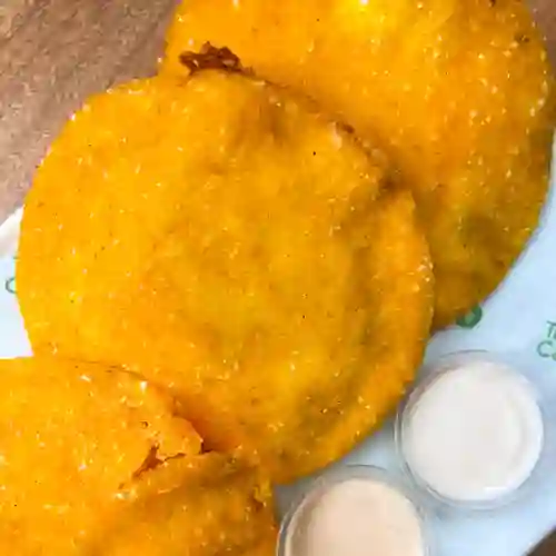 Arepa de Huevo y Carne