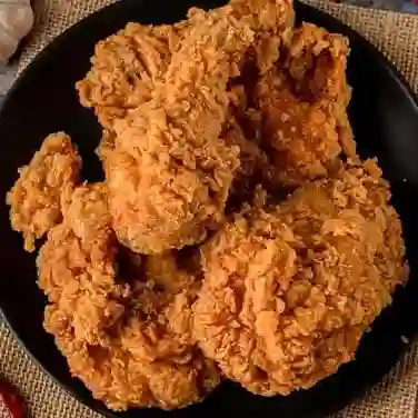 Pollo a la Broaster
