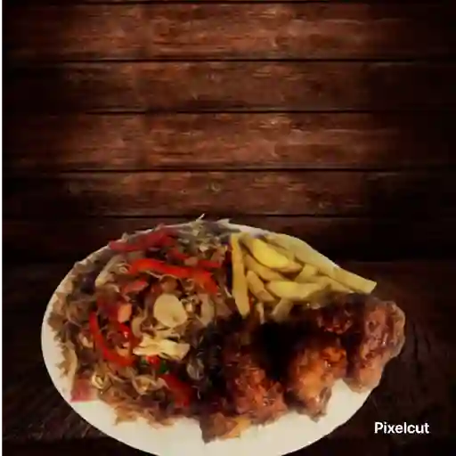 Arroz oriental con alitas bbq