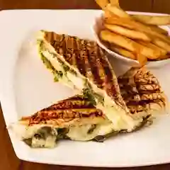 Panini Pollo y Pesto