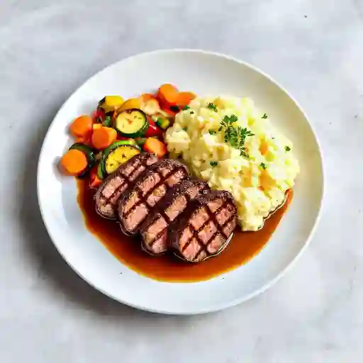 Lomo De Res Con Salsa De Mezcla De Pimientas 250 Gr