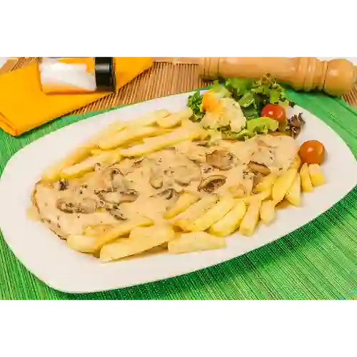 Pechuga Gratinada con Champiñones