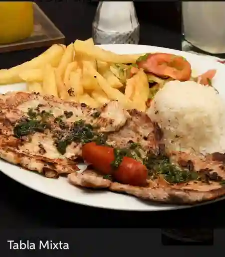 Parrillada (Cerdo, Pollo y Chorizo Cóctel)