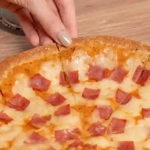 Pizza Jamón y Queso