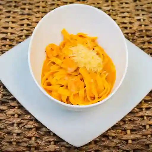 Pasta en Salsa de Camarón