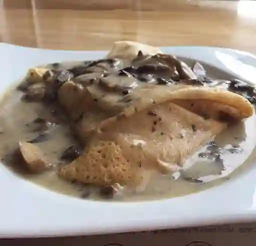Crepe Pollo y Champiñones