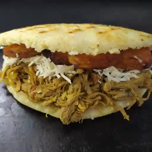 Arepa de Carne Desmechada