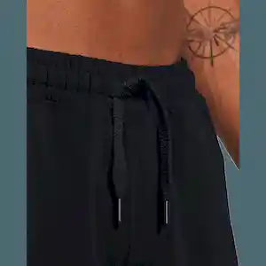 Under Armour Short Hombre Negro Talla SM Ref: 1379675-001