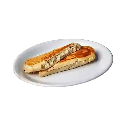 Sándwich Pollo Desmenuzado
