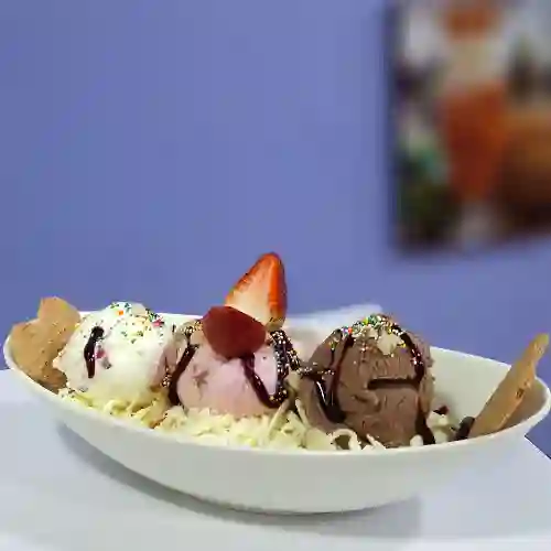 Banana Split con Queso y Nueces