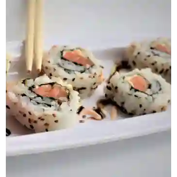 Salmón Especial Roll