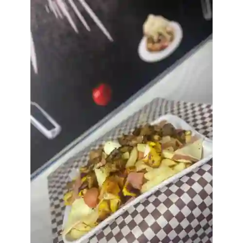 Salchipapa Especial
