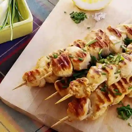 Chuzo de Pollo + Arepitas