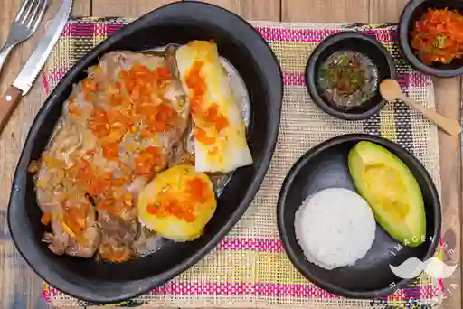 Sobrebarriga en Salsa