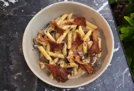 Penne Panna E Funghi