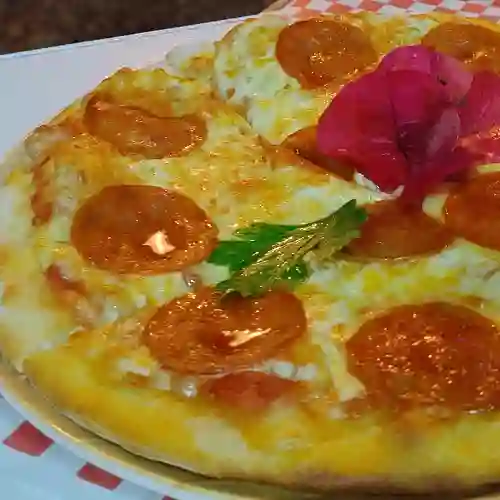 Pizza Pepperoni Familiar
