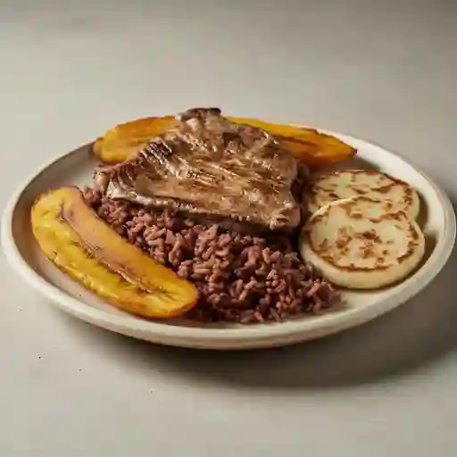 Combo Calentado con Carne + Brisa Con Gas 600ML