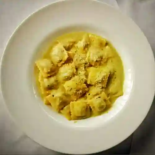 Raviolis en Salsa Miranda