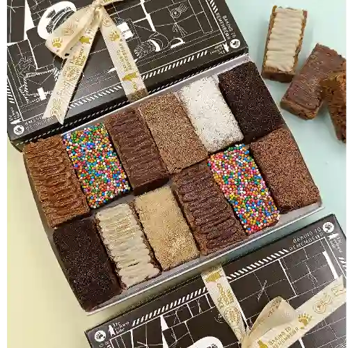 Caja X12 Mini Brownies con Toppings