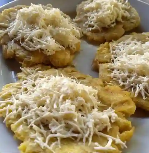 Patacones Gratinados