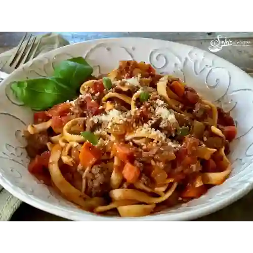 Fetuccini Boloñesa
