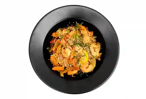 Chop Suey con Pollo y Camarón