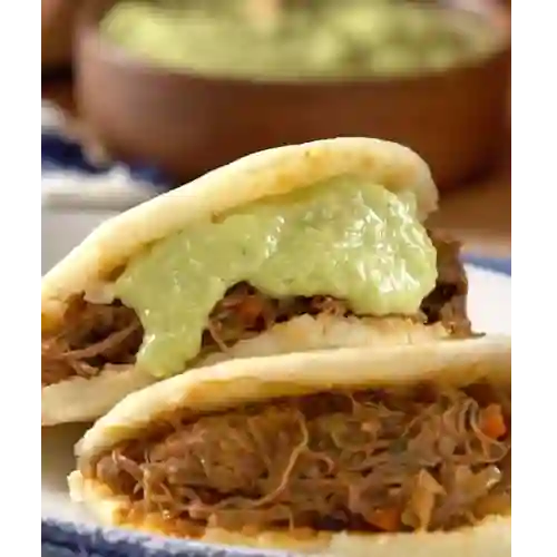 Arepa Rellena Clásica