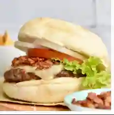 Combo Hamburguesa Clásica Queso y Tocineta