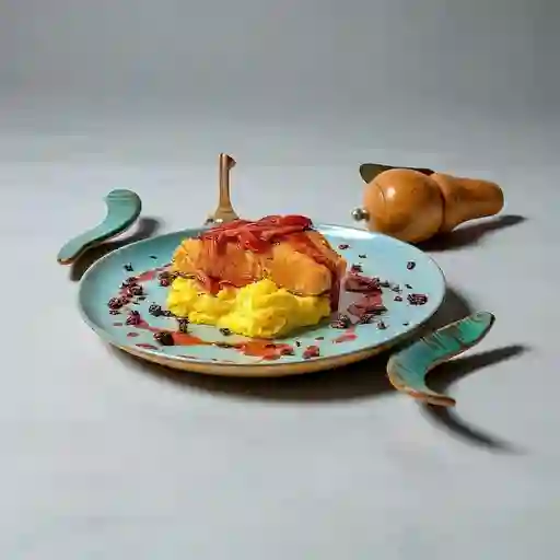 Salmón en Salsa de Frutos Rojos