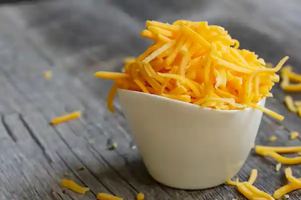 By Nature Ampi Queso Rallado Cheddar