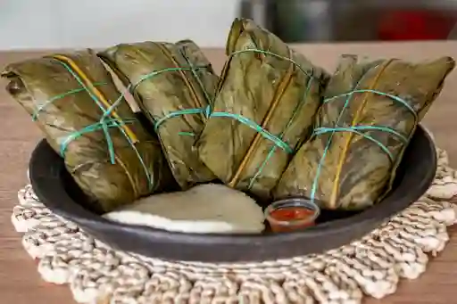 Tamalito Mediano por 4