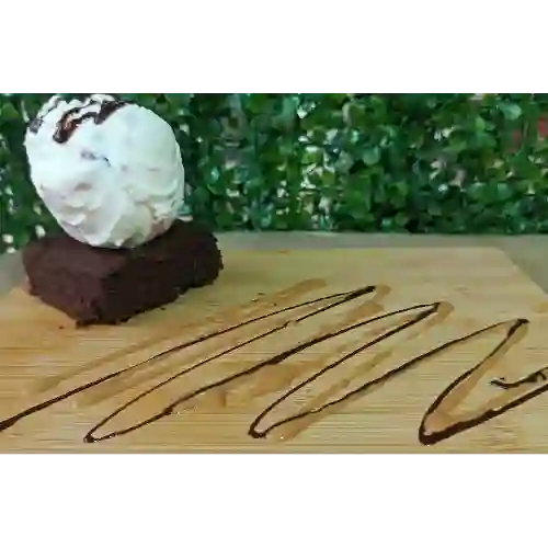 Brownie con Helado