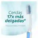 Colgate Cepillo de Dientes Suave Slim Soft