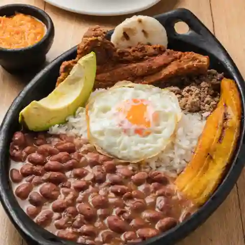 Típico Montañero