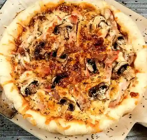 Pizza Pollo-Champiñón