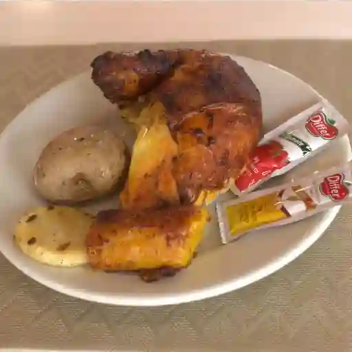 Cuarto de pollo asado con pechuga y ala