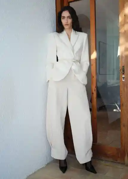 Blazer Americana Blanche Crudo Talla L Mujer Mango