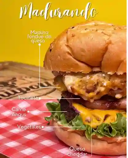 Hamburguesa Madurando+ Papas