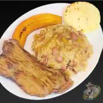 Calentado con Carne de Almuerzo