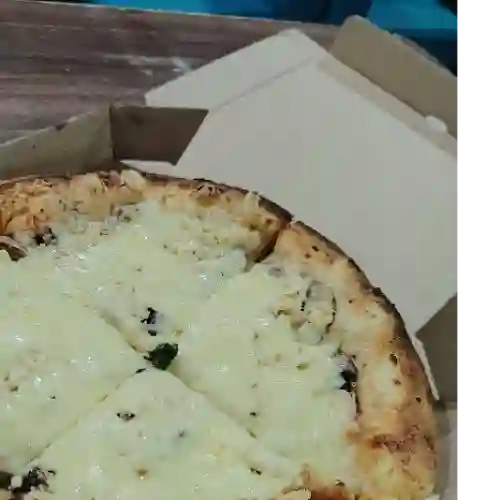 Pizza Mediana de Pollo con Champiñones