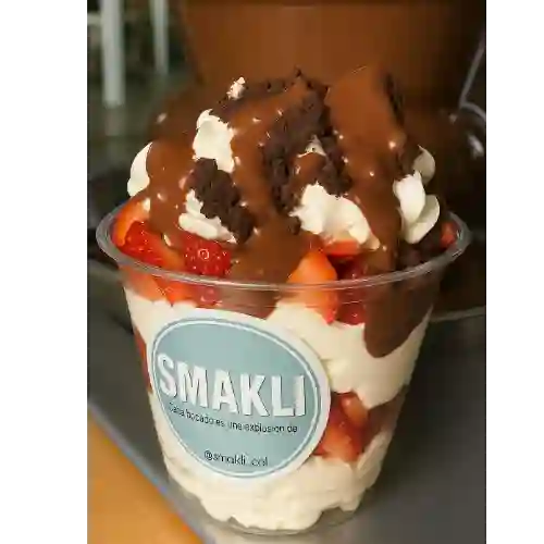 Fresas con Crema Antigravedad +chocolate