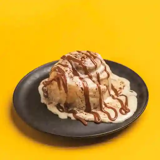 Cinnamom Roll Con Topiping Arequipe
