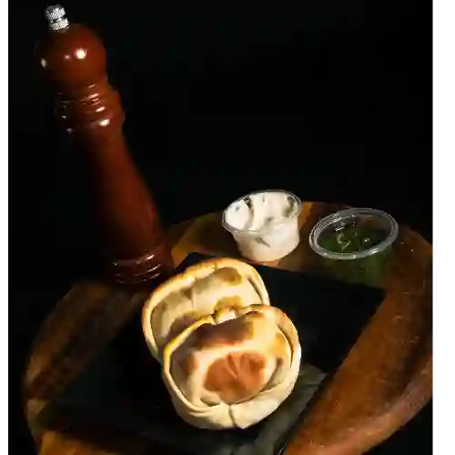 Empanada Jamón y Queso