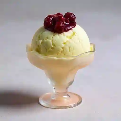 Copa de Helado con Dulce de Mora