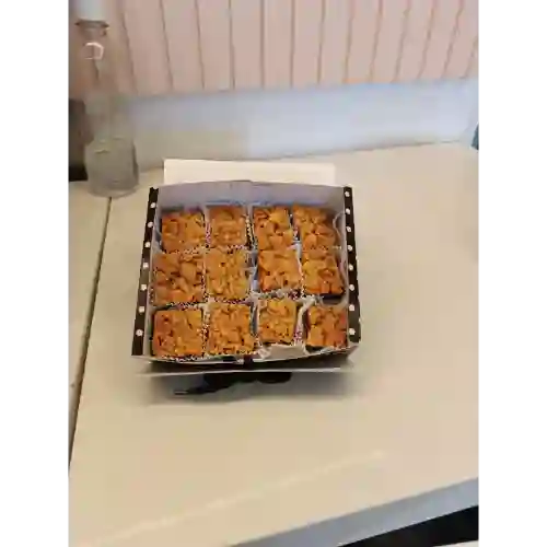 Caja Brownie con Caramelo Crocante X 12