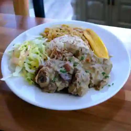 Chivo Guisado