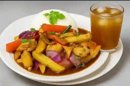 Salteado de Pollo + Limonada de Panela 16 Onzas