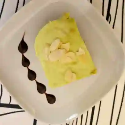 Postre de pistacho artesanal