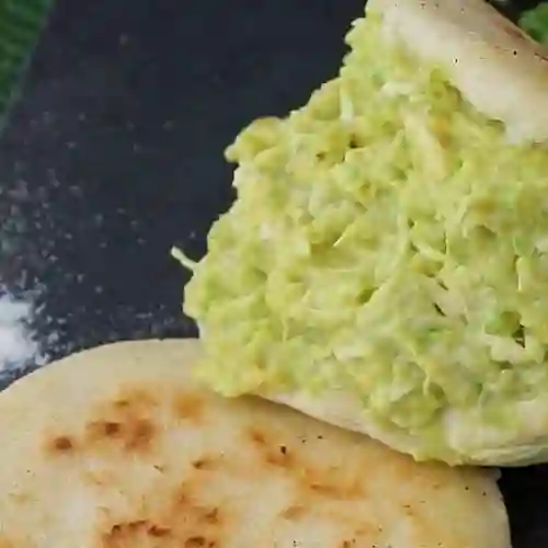 Arepa Reina Pepiada